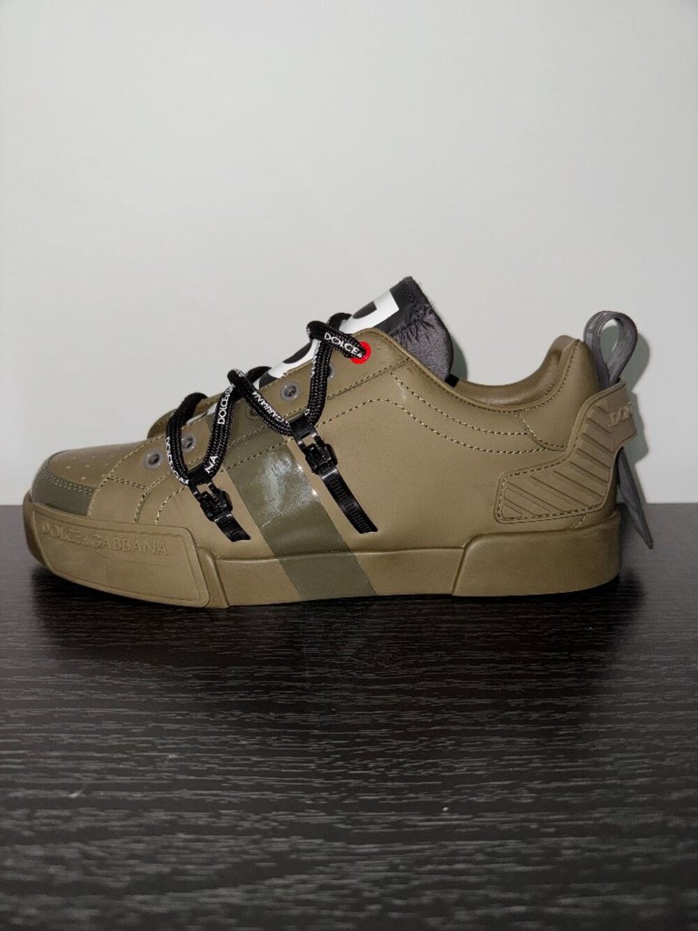 Dolce&Gabbana Portofino Men's Olive Green Low Top Sneakers CS1738 AJ986 7 (US 8)